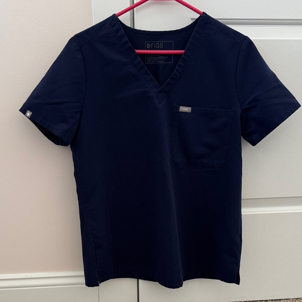 Figs Women’s Navy Blue V-Neck Scrub Top